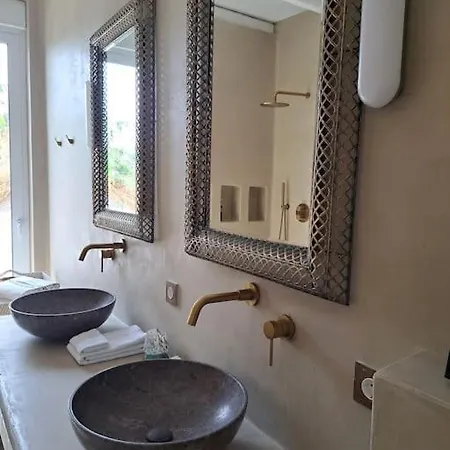 Villa Greek Islands On 'gourna' *