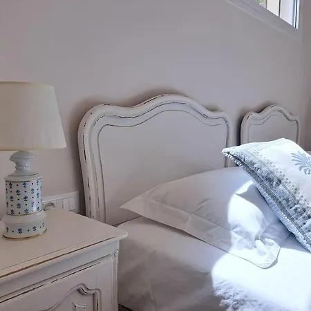 Greek Islands On 'gourna' Villa *