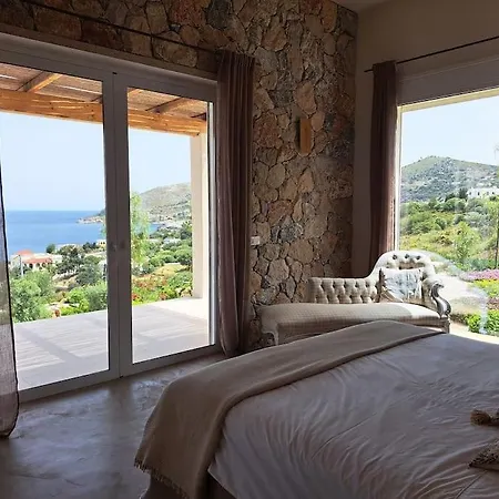 Greek Islands On 'gourna'