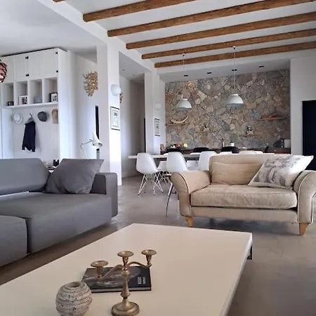 Villa Greek Islands On 'gourna' *